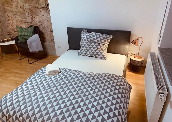 Felix Living 1, Modern & Cozy, Netflix, Smart Tv